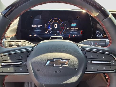 Used 2024 Chevrolet Traverse RS image 24