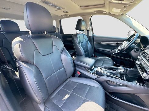 Used 2020 Kia Telluride EX w/ EX Premium Package AWD/4WD image 31