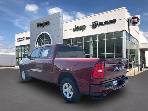 Used 2025 RAM 1500 Big Horn AWD/4WD image 7
