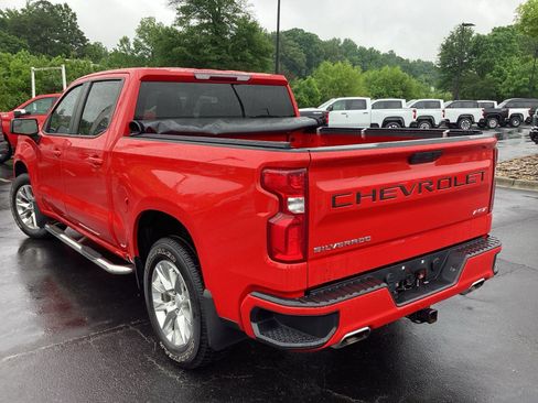 Used 2022 Chevrolet Silverado 1500 RST w/ Z71 Off-Road Package AWD/4WD image 2