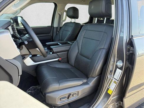 Used 2024 Toyota Tundra Limited w/ TRD Off-Road Package AWD/4WD image 10