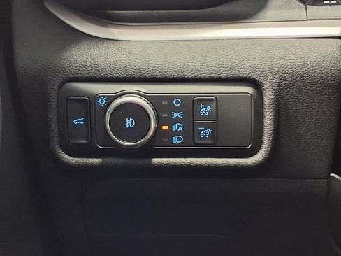 Certified 2023 Ford Explorer XLT w/ Equipment Group 202A AWD/4WD image 19