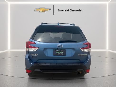Used 2019 Subaru Forester Premium AWD/4WD image 8