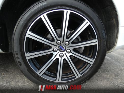 Used 2017 Volvo XC60 T5 Inscription w/ Preferred Option Package FWD image 21