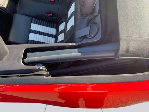 Used 2012 Ford Mustang Shelby GT500 w/ SVT Performance Pkg RWD image 31