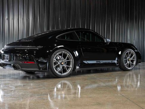 Used 2026 Porsche 911 Carrera T RWD image 38