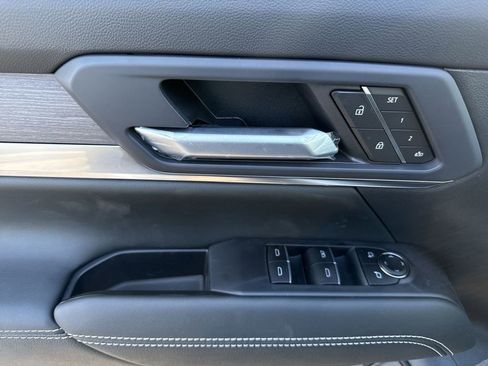 New 2026 GMC Terrain Denali w/ LPO, Floor Liner Package image 11