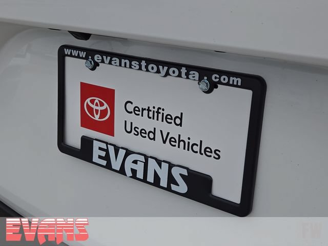 Certified 2025 Toyota Sienna LE FWD image 31