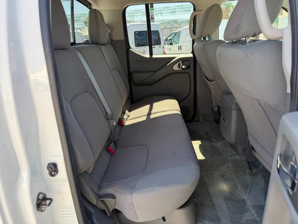 Used 2016 Nissan Frontier SV w/ SV Value Truck Package RWD image 35