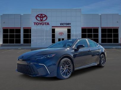 New 2025 Toyota Camry SE