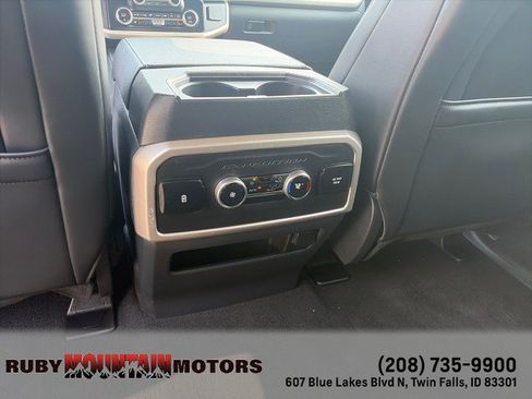 Used 2024 Ford Expedition XLT AWD/4WD image 26