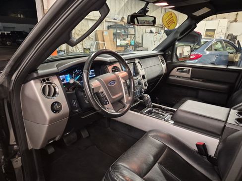 Used 2017 Ford Expedition EL Limited image 11