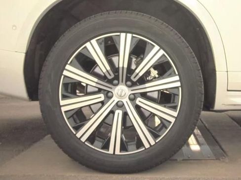 Used 2025 Volvo XC90 B6 Plus AWD/4WD image 10