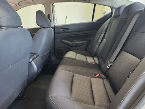 Used 2024 Nissan Altima 2.5 SV FWD image 19