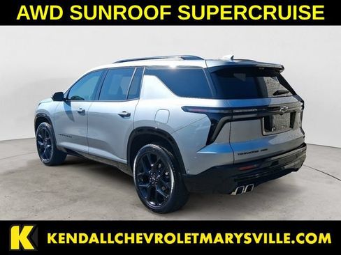 Used 2024 Chevrolet Traverse RS w/ LPO, Floor Liner Package AWD/4WD image 3