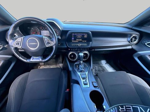 Used 2021 Chevrolet Camaro LT image 14