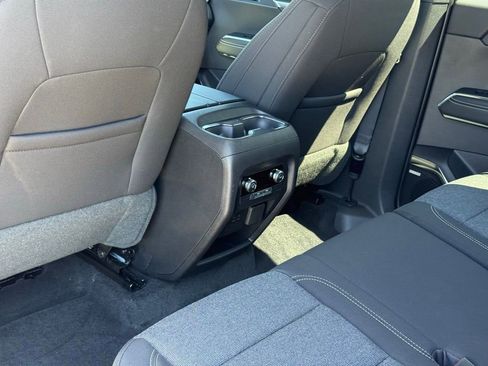 New 2026 GMC Acadia Elevation image 21