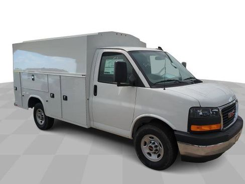 New 2024 GMC Savana 3500 w/ Power Convenience Package image 19