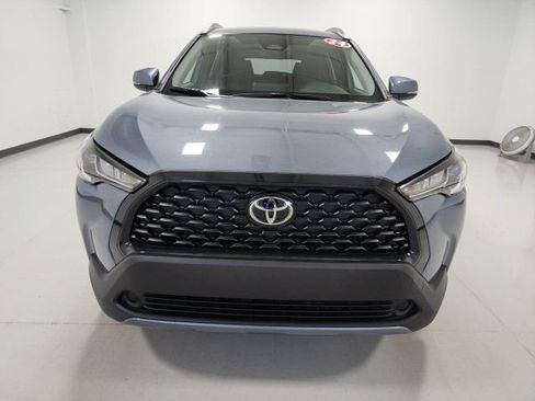 Certified 2024 Toyota Corolla Cross LE AWD/4WD image 3