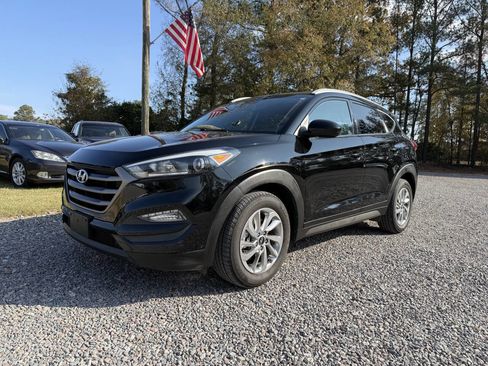 Used 2016 Hyundai Tucson SE w/ Option Group 02 image 2
