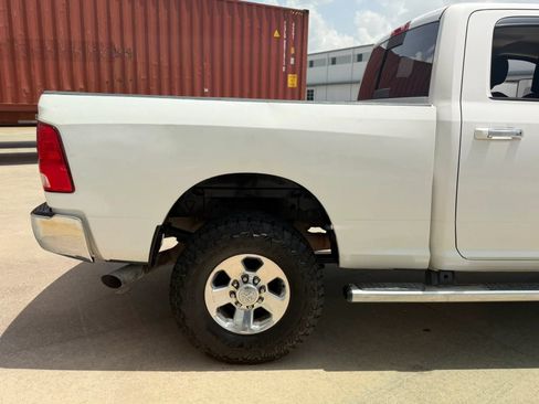Used 2017 RAM 3500 SLT AWD/4WD image 8