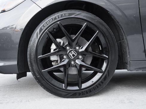 Used 2025 Honda Civic Sport image 32
