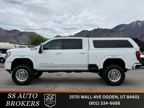 Used 2022 GMC Sierra 2500 Denali w/ Denali Ultimate Package AWD/4WD image 1