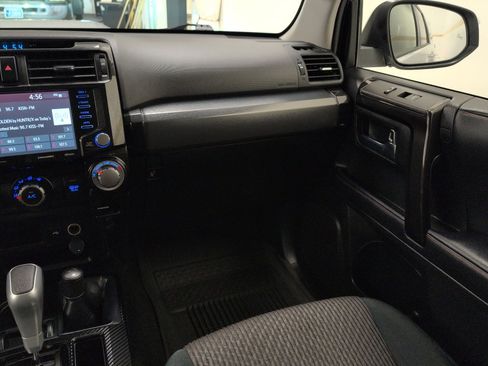 Used 2024 Toyota 4Runner TRD Off-Road image 13