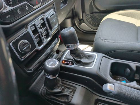 Used 2020 Jeep Gladiator Sport w/ Quick Order Package 24S AWD/4WD image 20