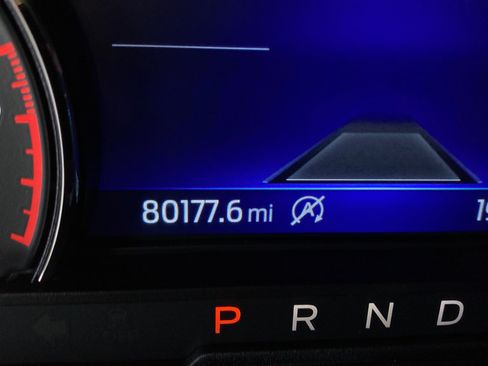 Used 2021 Ford Explorer XLT w/ Equipment Group 202A AWD/4WD image 10
