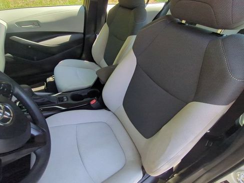 Used 2022 Toyota Corolla L FWD image 27