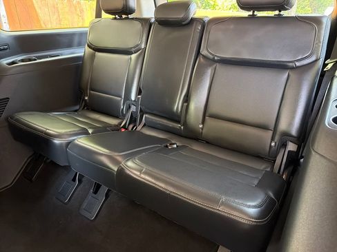 Used 2025 Ford Expedition Max Platinum w/ Driver's Package AWD/4WD image 35