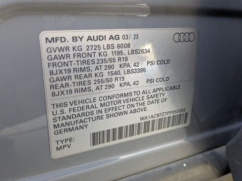 Used 2023 Audi Q4 e-tron Premium w/ Convenience Package image 17