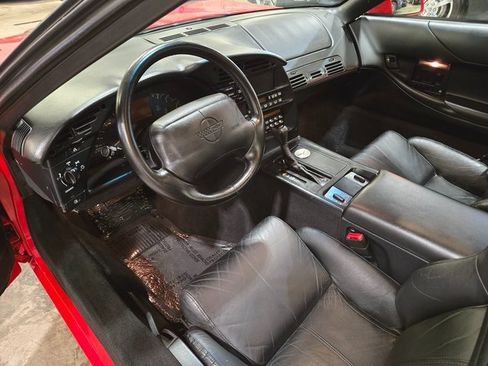 Used 1996 Chevrolet Corvette Coupe image 10