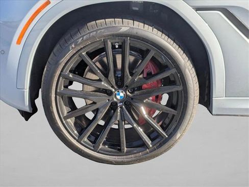 New 2026 BMW X6 xDrive40i w/ Executive Package image 10
