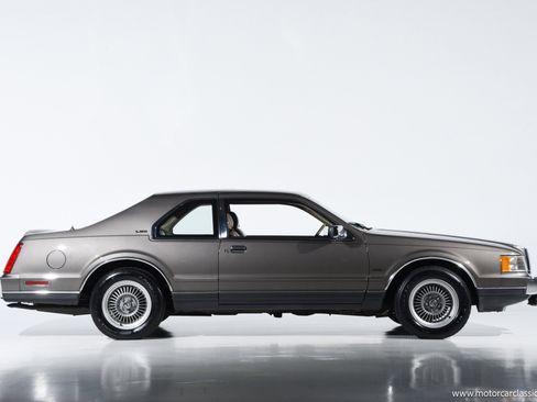 Used 1988 Lincoln Mark VII LSC RWD image 8