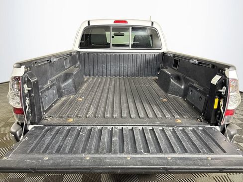 Used 2012 Toyota Tacoma PreRunner w/ SR5 Pkg RWD image 19