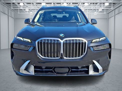 New 2026 BMW X7 xDrive40i w/ Climate Comfort Package image 2