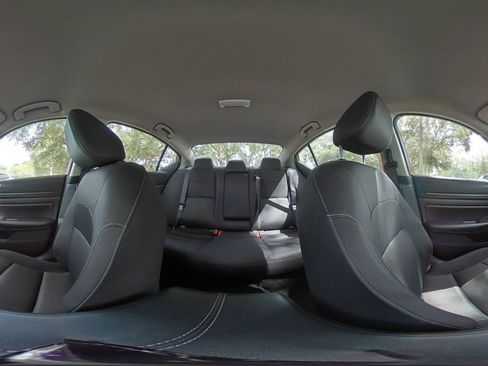 Used 2024 Nissan Altima 2.5 SV FWD image 39