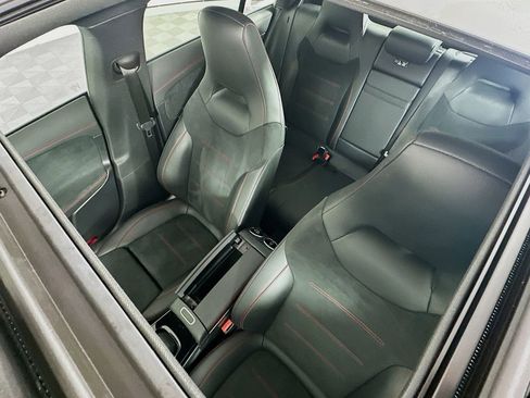 Used 2023 Mercedes-Benz CLA 250 image 21