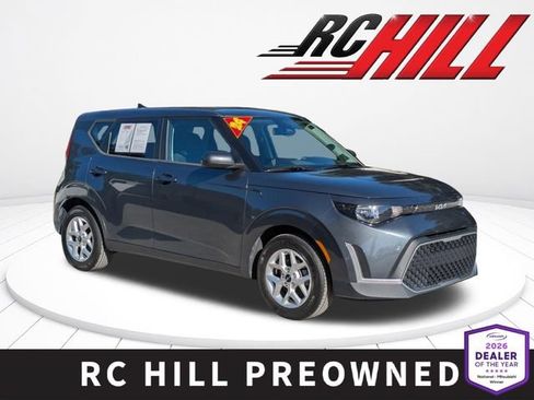 Used 2024 Kia Soul LX w/ Option Group 015 FWD image 1