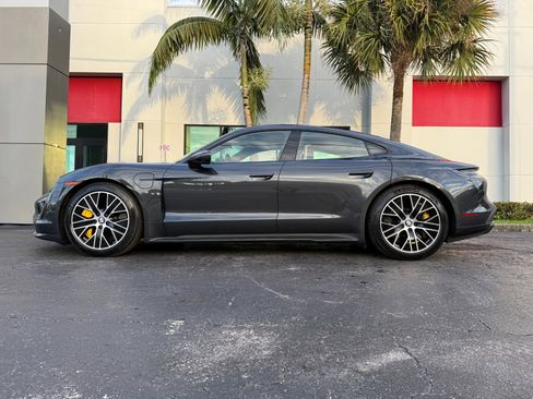 Used 2020 Porsche Taycan Turbo S image 27