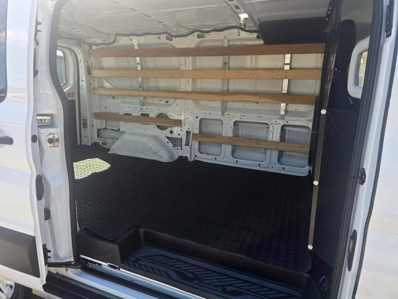 Used 2025 Ford Transit 250 Low Roof w/ Exterior Upgrade Package RWD image 15
