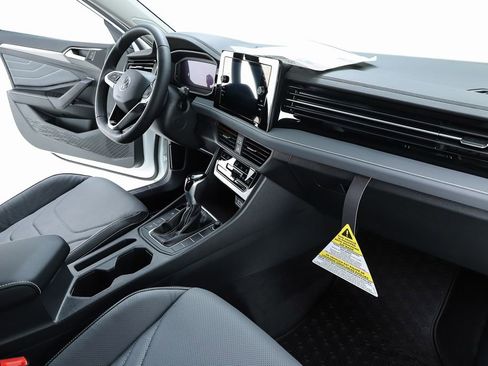 New 2026 Volkswagen Jetta SEL FWD image 70