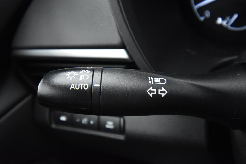 Used 2024 Nissan Altima 2.5 S FWD image 30