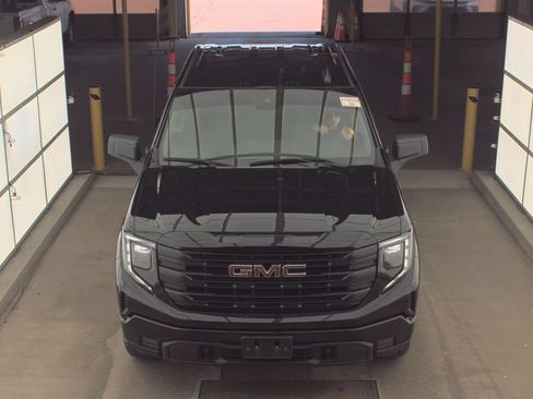 Used 2024 GMC Sierra 1500 Pro w/ Graphite Edition AWD/4WD image 5