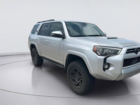 Used 2022 Toyota 4Runner TRD Off-Road Premium AWD/4WD image 3
