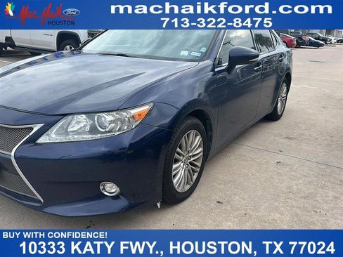 Used 2014 Lexus ES 350 w/ Luxury Package FWD image 1
