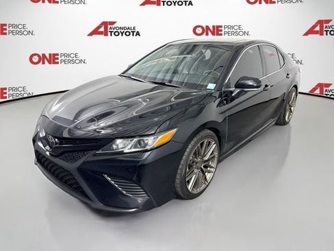 Certified 2018 Toyota Camry SE w/ Audio Package FWD image 4