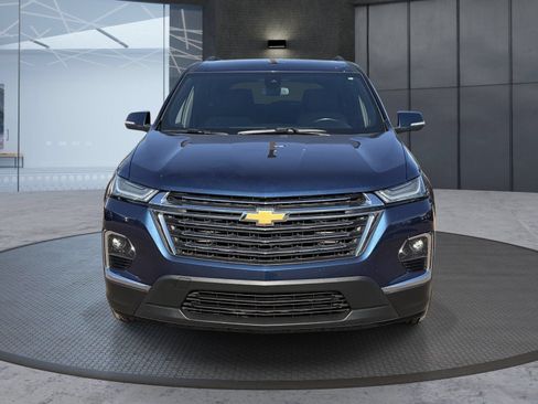 Used 2023 Chevrolet Traverse LT FWD image 9